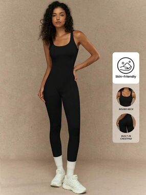 Love Tree Black Scoop-Neck Sleeveless Jumpsuit